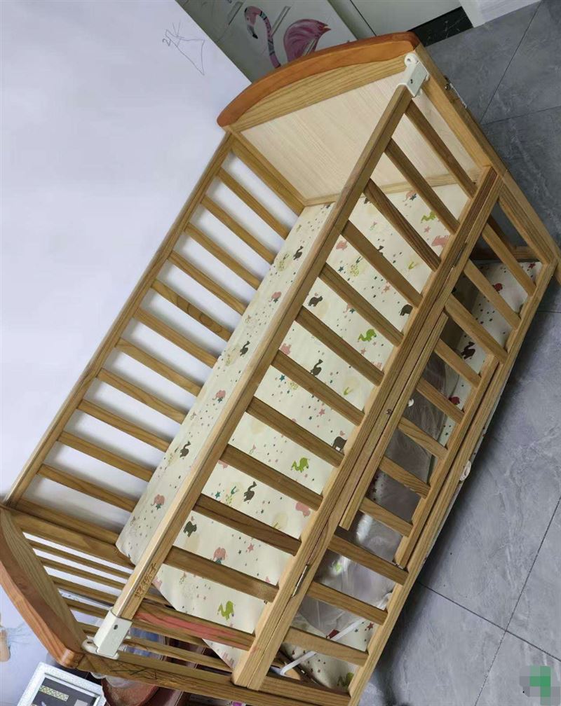 低价急转实木婴儿床